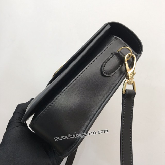 Burberry專門店新款大號斜背包 巴寶莉全皮肩背女包 yxb1291